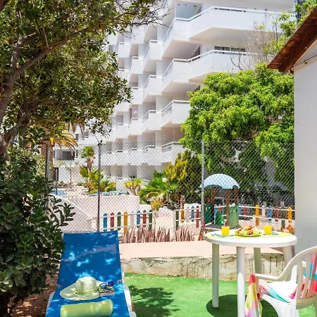 102 Bright Accomodation With Pool View شقة *