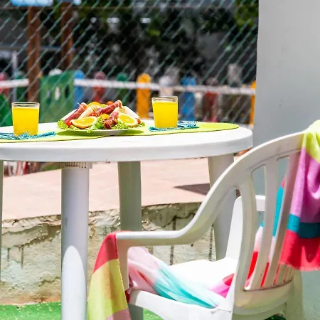 102 Bright Accomodation With Pool View 아파트 *